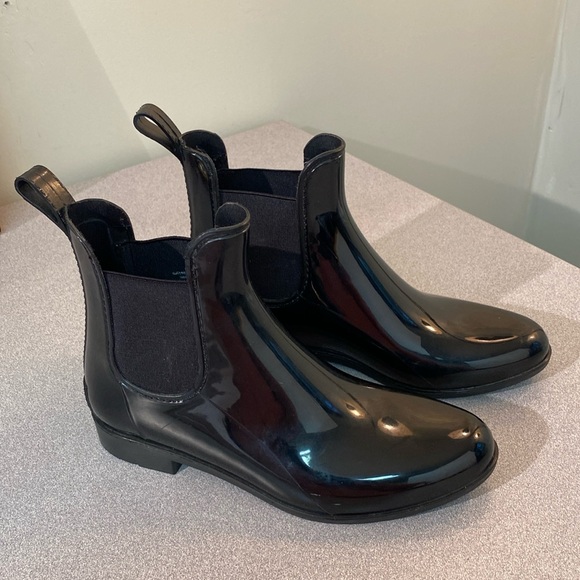 Kate & Mel - ankle rain boots. Size 8 - Picture 1 of 10